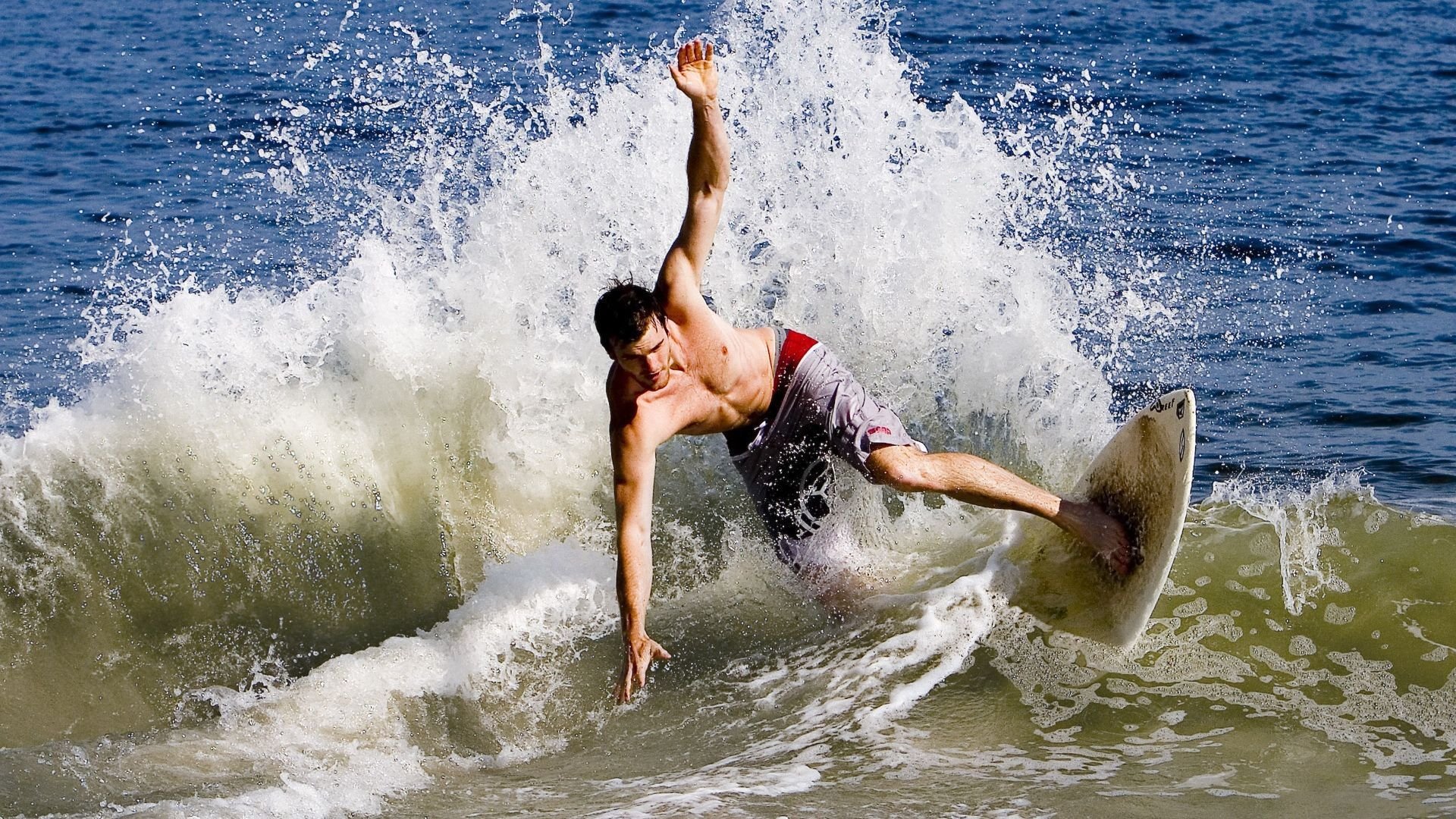 法国球迷:我们等来的不是这个结局,法国队夺冠,我们退全款